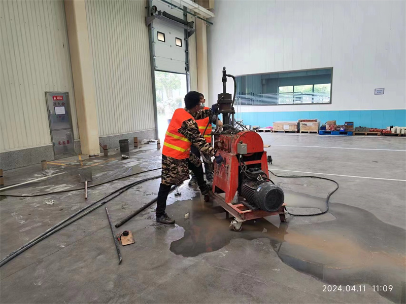 徐汇厂房地面下沉塌陷注浆加固施工